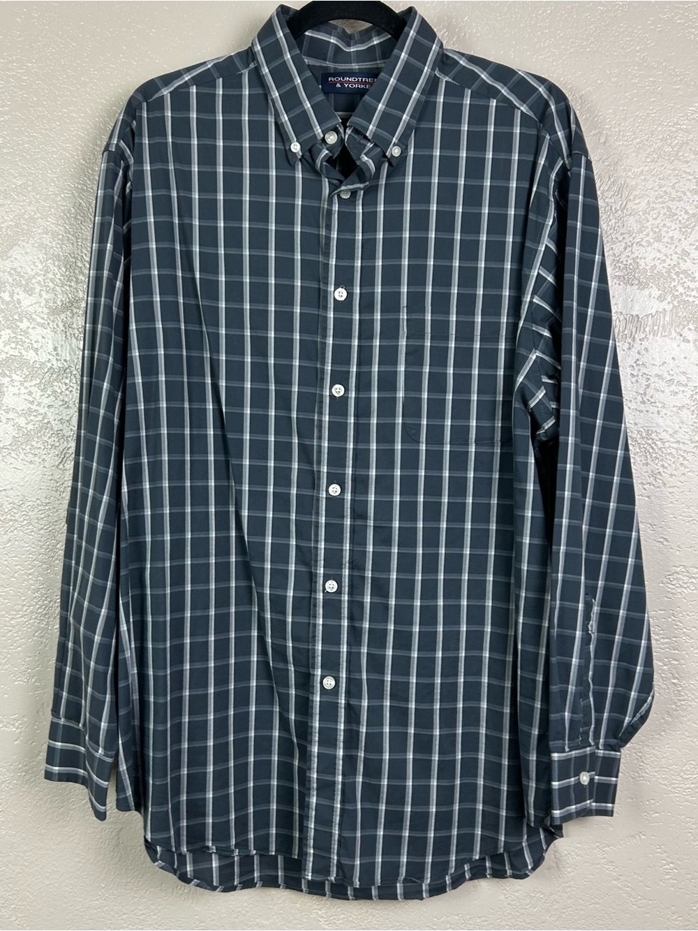 5 for $30 Roundtree & Yorke Men's gray and White Windowpane Button-Down Shirt